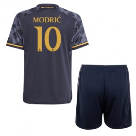 Real Madrid Luka Modric #10 Borta Kläder Barn 2023-24 Kortärmad (+ Korta byxor)